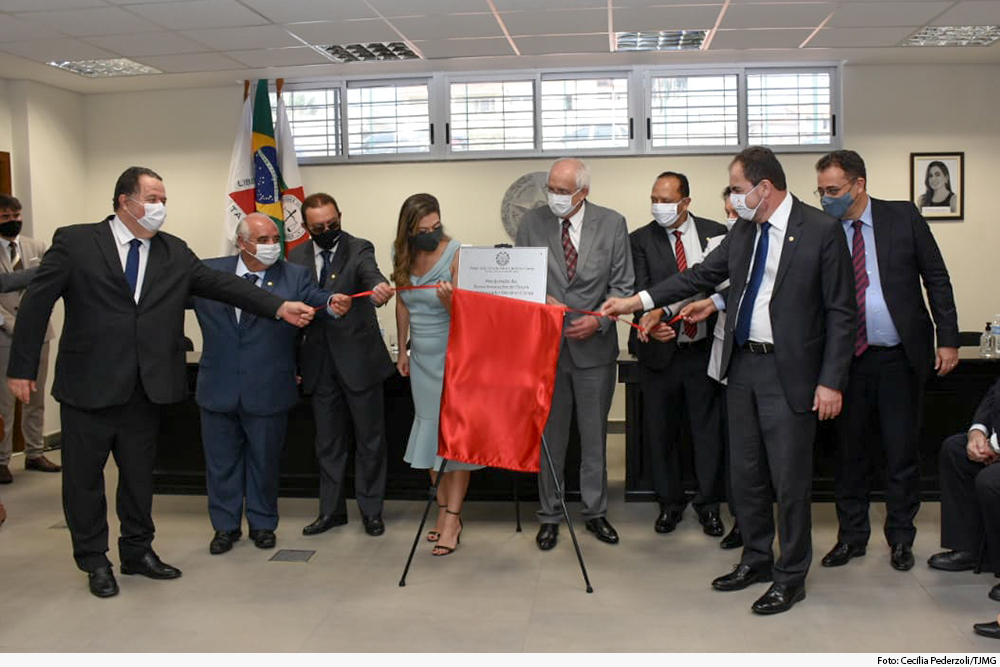 noticia8-inauguracao--forum-carmo-do-rio-claro.jpg