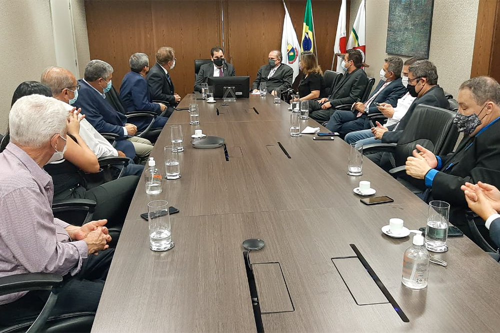 not---Reuniao-com-Prefeitos-de-Minas.jpg