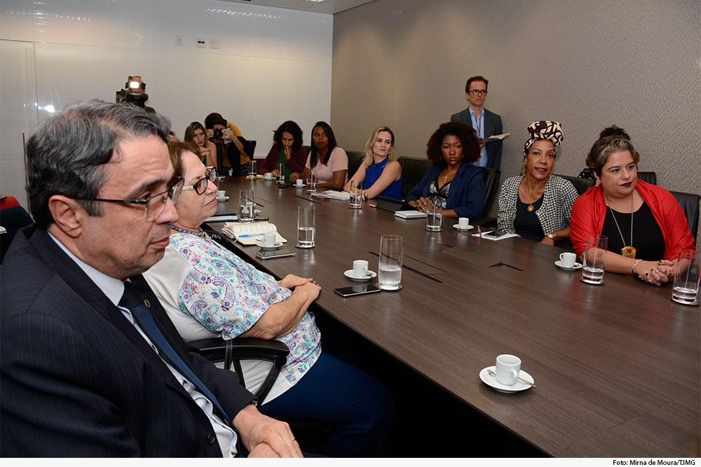 noticia01-econtro-mulheres-contagem-betim-30.05.19.jpg