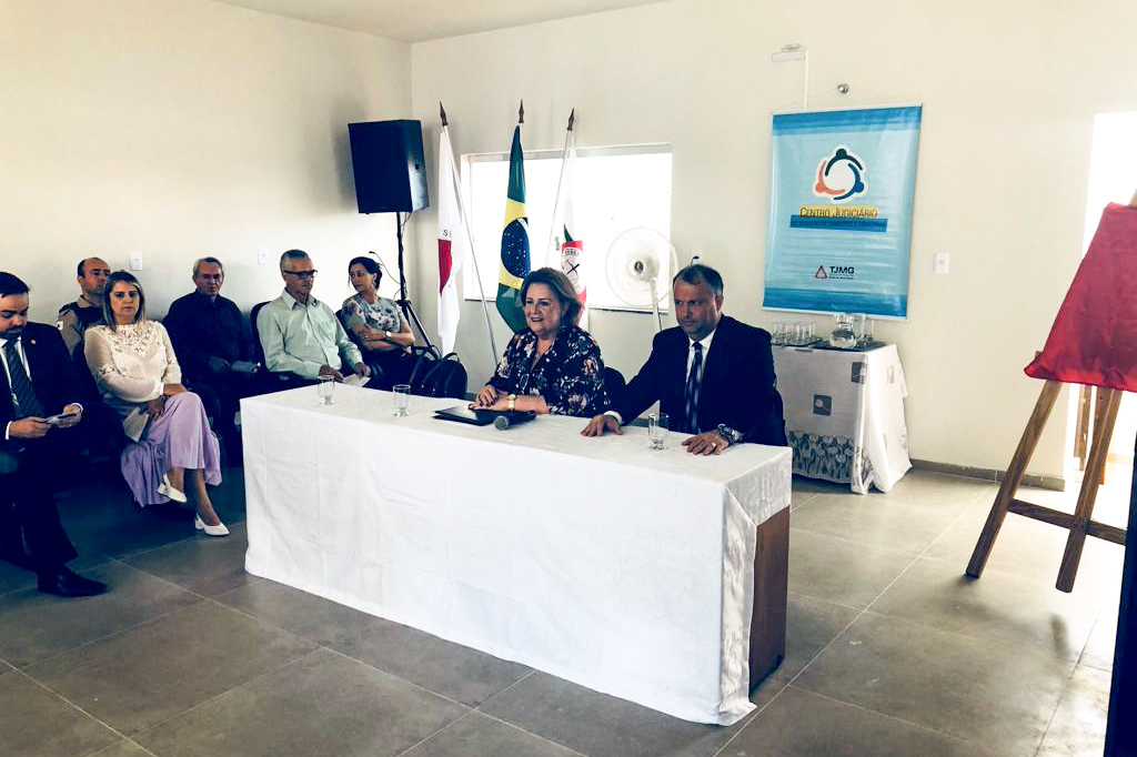 noticia-cejusc-itapecirica.jpg