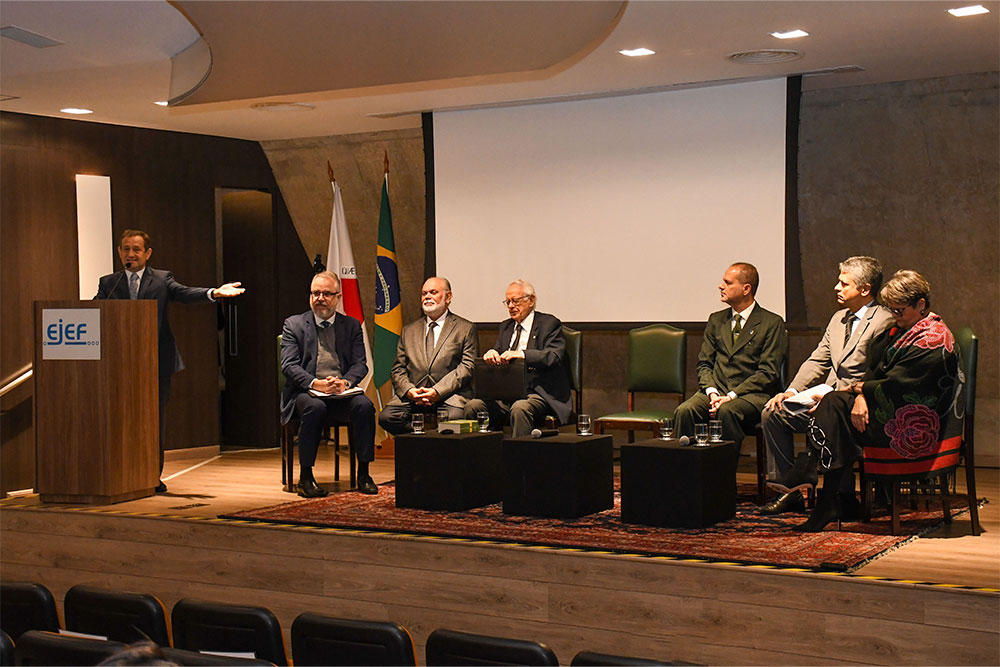 Not-cursoJuizes-ModuloEleitoral-presidente.jpg