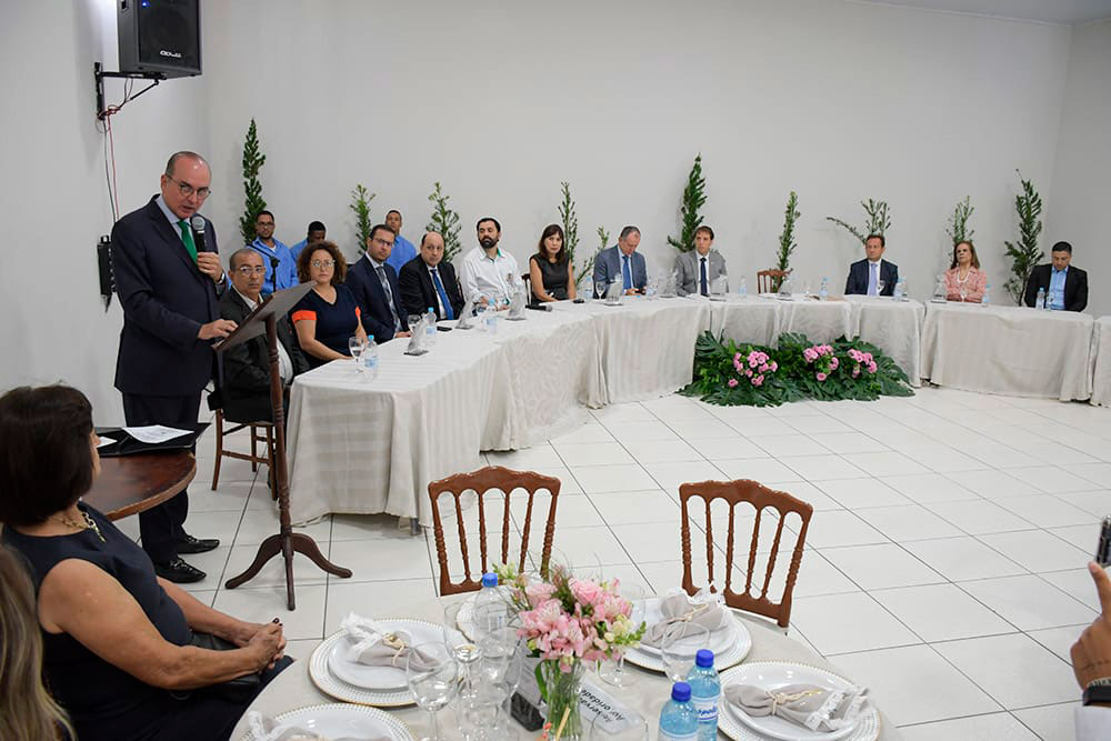 Not---Inauguracao-Escola-na-APAC-juvenil-de-Frutal.jpg