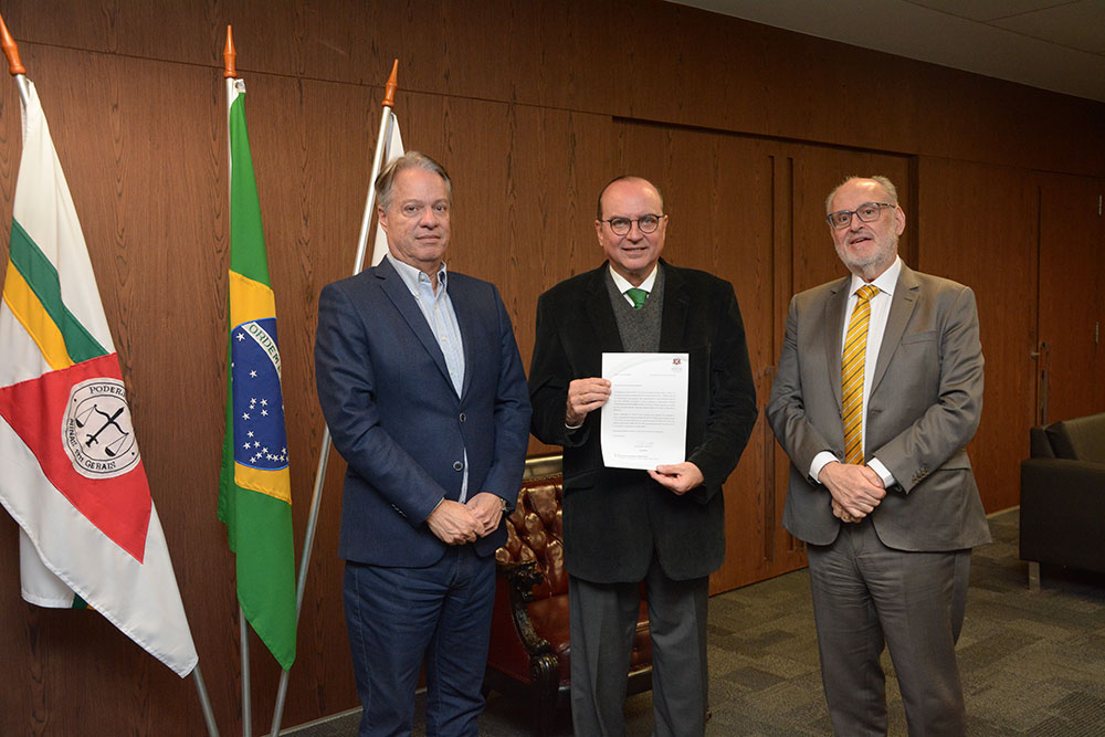 Not---Reuniao-PR-com-Dep-Roberto-Andrade-e-Ari-Pires.jpg