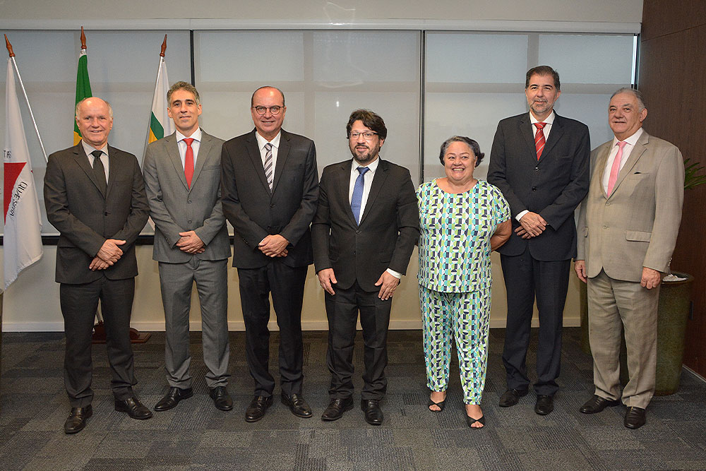Not---Presidente-Jose-Arthur-Filho-recebe-prefeito-de-Timoteo-Douglas-Willkys1.jpg