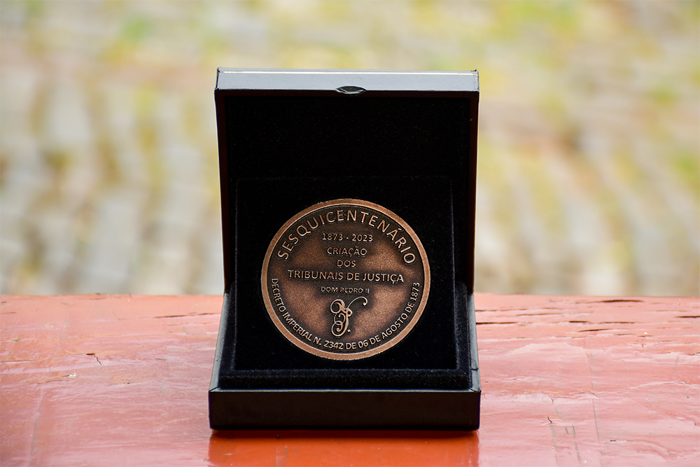 Not-medalha-150-anos.jpg
