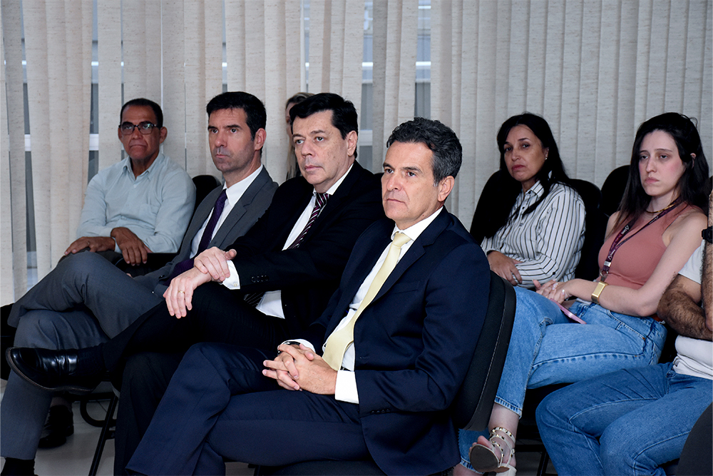 Not----Assinatura-do-codigo-de-condutas.4.jpg