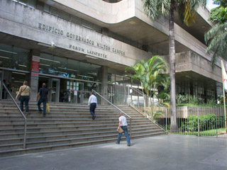 TJMG e OAB instituem crachá exclusivo de advogado | Portal TJMG