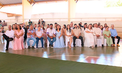 Vargem Grande do Rio Pardo recebe cerimônia de casamento comunitário