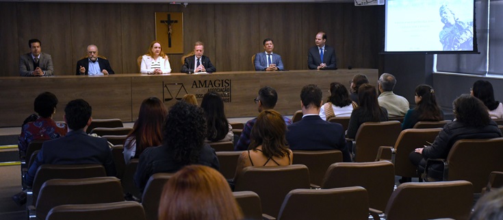 Atividade educacional é uma parceria entre a Ejef e a Emajs