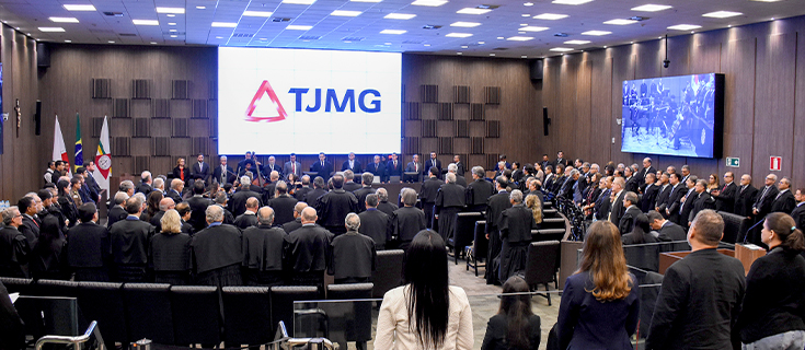 Solenidade no Auditório do Tribunal Pleno também foi marcada pela análise de alterações no Regimento Interno