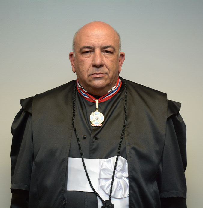 Foto do Nicolau Lupianhes Neto