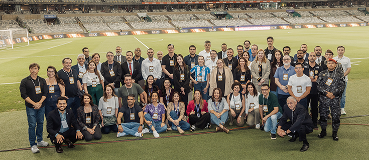 Paz nas Arenas: comitiva visita o Mineirão Atividade faz parte das preparações para a Copa do Mundo Feminina de 2027