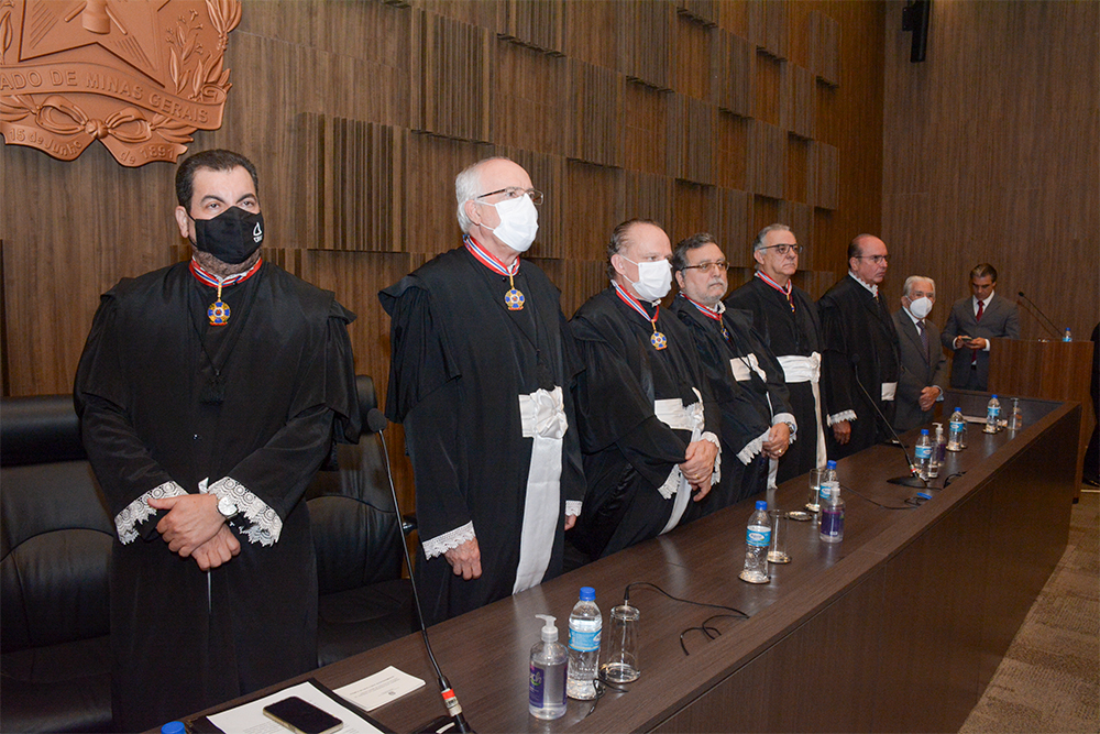 TJMG homenageia desembargadores com Colar do Mérito Judiciário | Portal ...
