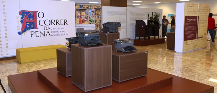 Exposição e palestra no TJMG refletem sobre o papel da escrita além de ferramenta de comunicação