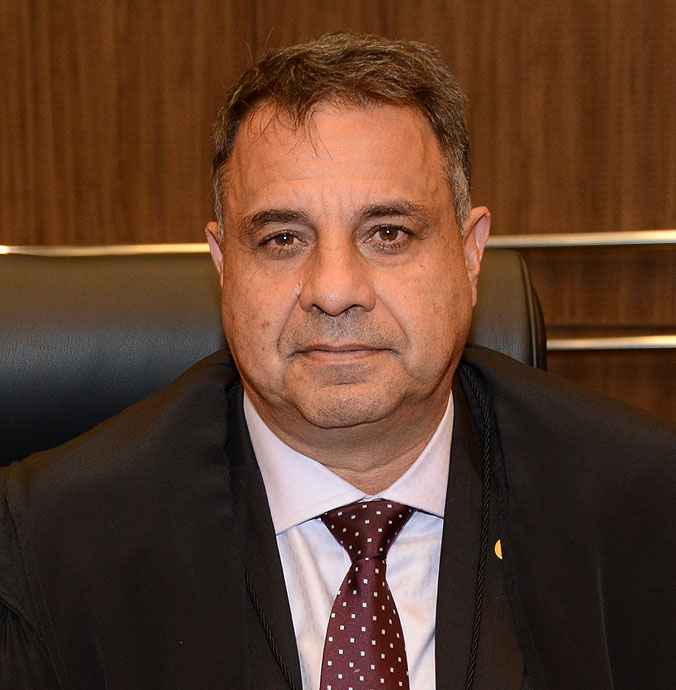 Foto do CORREGEDOR-GERAL DE JUSTIÇA - BIÊNIO 2024/2026 Estevão Lucchesi de Carvalho