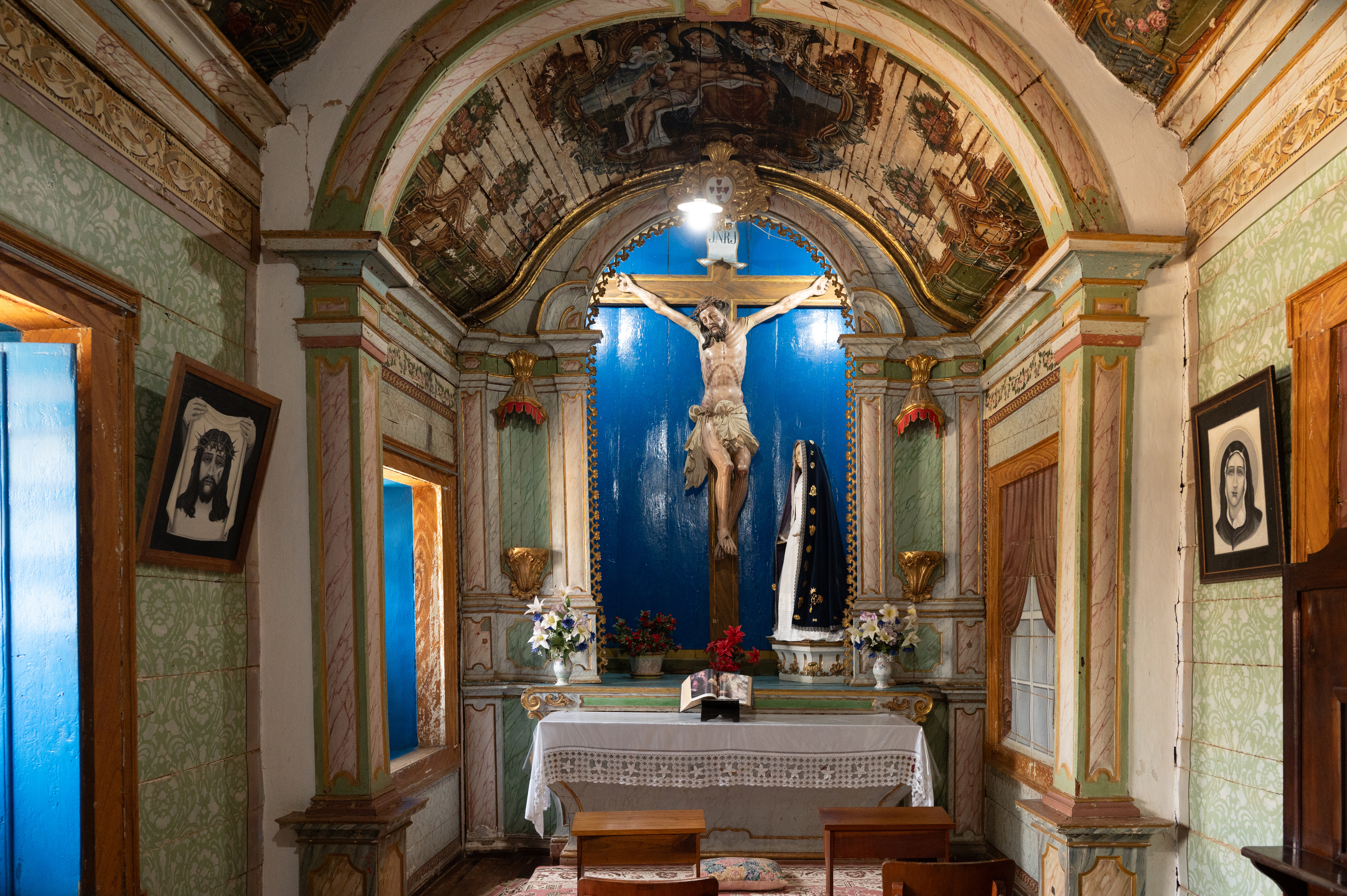 Imagem da Casa da Chica em Macaúbas ao lado do recolhimento