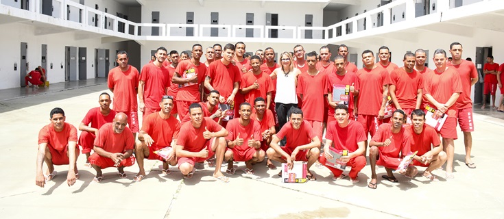 Projeto "Dignidade" favorece ressocialização Iniciativa de juízas é desenvolvida em pavilhão da Penitenciária Dutra Ladeira, em Ribeirão das Neves